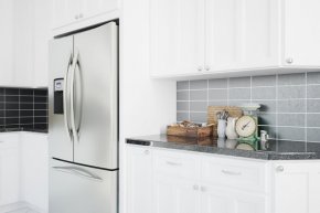 Какой объем загрузки холодильника вам нужен, решайте всей семьей, но учитывайте, что между продуктами должно быть небольшое расстояние для вентиляции