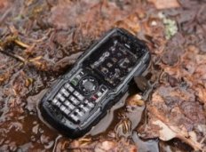 Sonim XP3300 Force - самый неубиваемый телефон